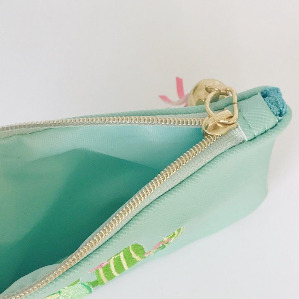 Last 1! Cactus/ Succulent Vegan Leather Coin Purse - Picture 3 of 7